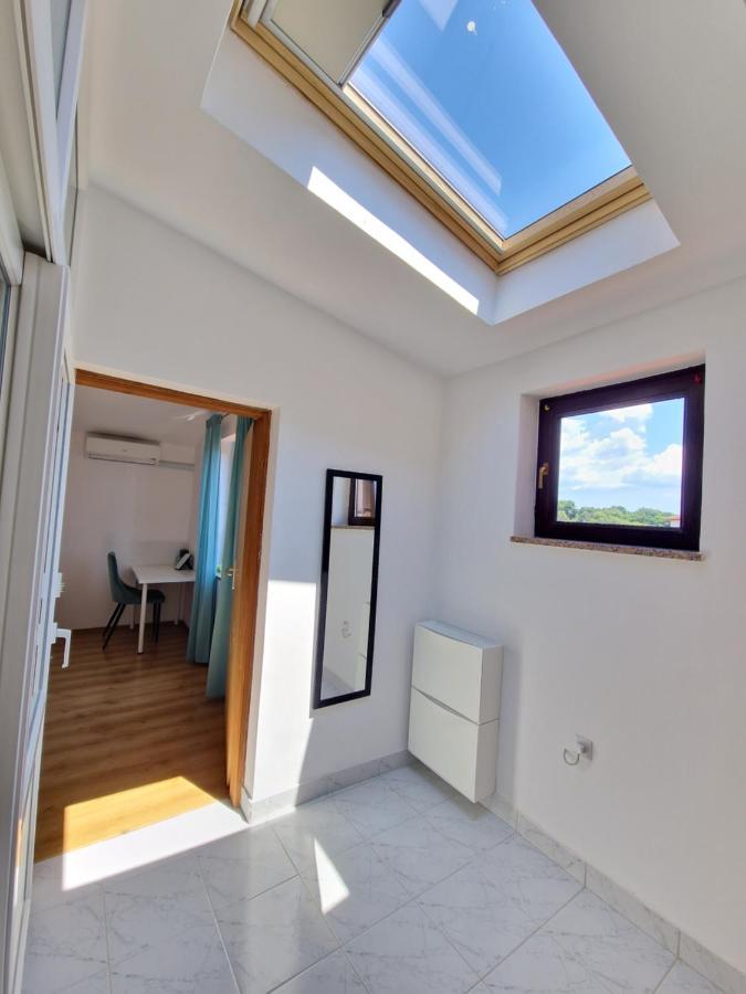 Apartments Figa Rovinj Bagian luar foto
